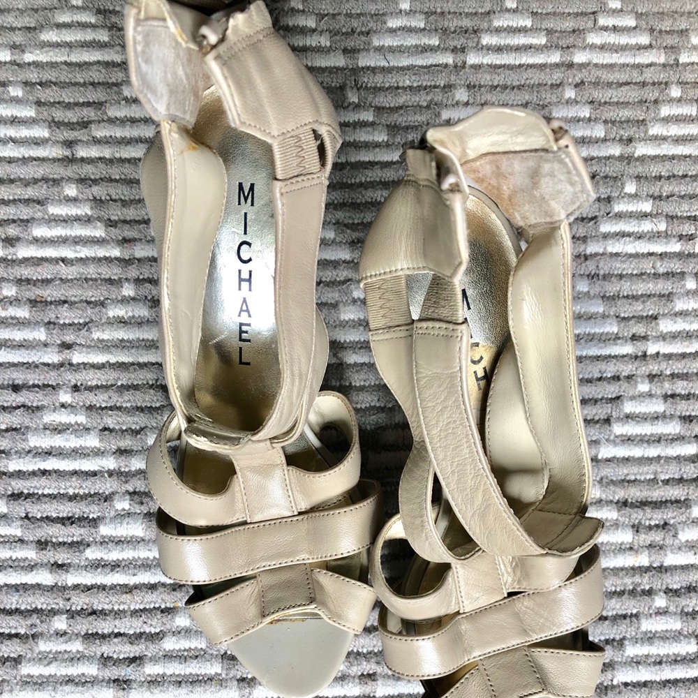 Michael by Michael kors  platform in nude